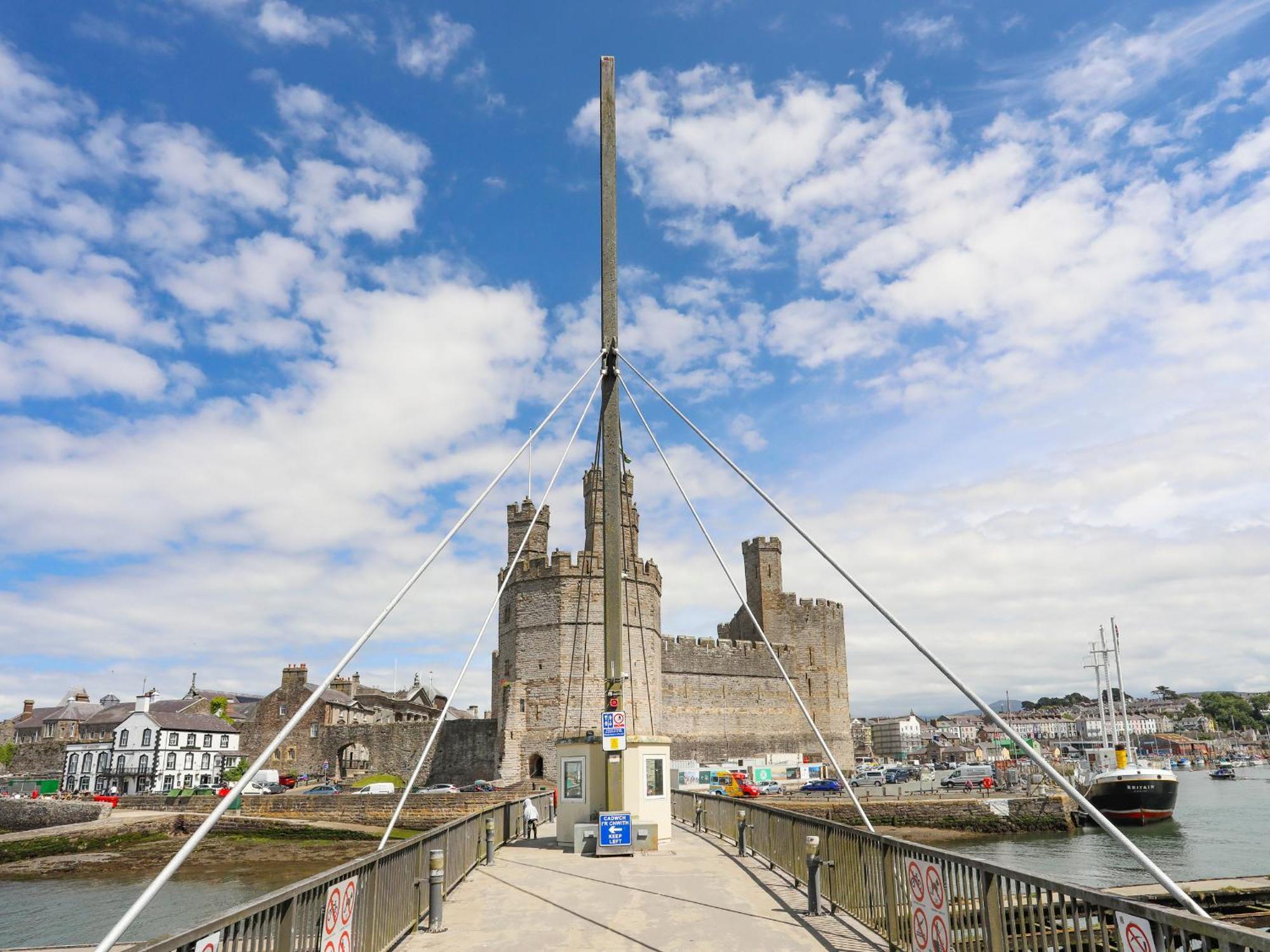 Llety Pen Deitsh 1 Appartement Caernarfon Buitenkant foto